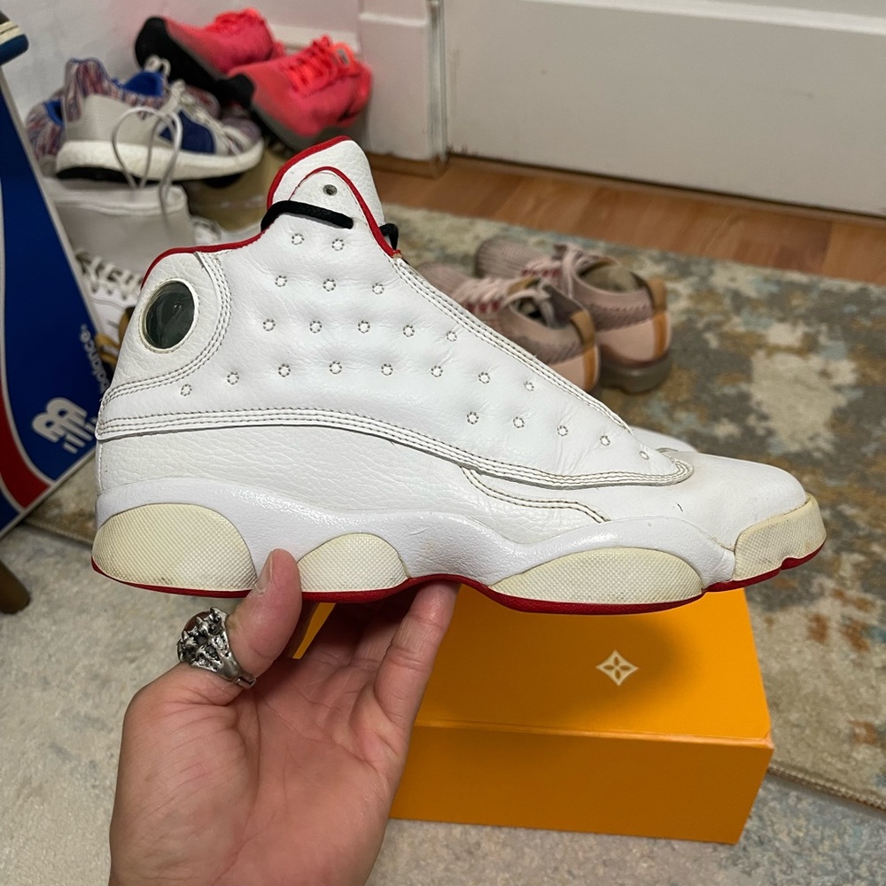 Fair Youth Sz 7Y Jordan 13 Retro Sneakers Alternative History Of Flight In White - Picture 8 of 15